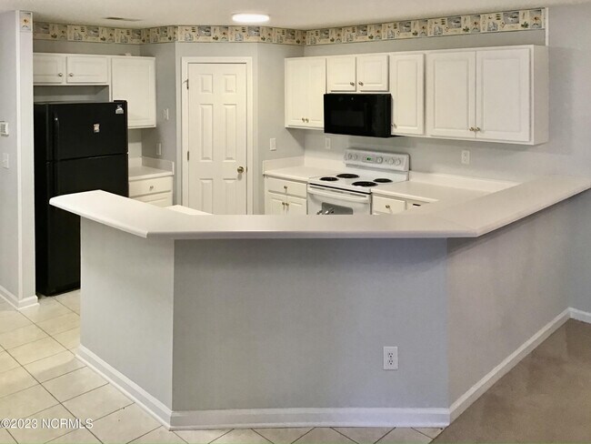 Building Photo - 5002 Hunters Trail