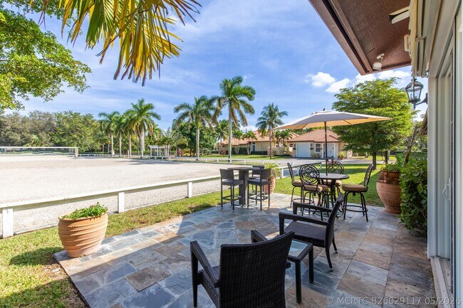 Building Photo - 14943 Paddock Dr