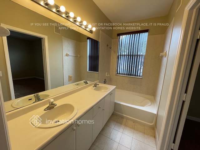 Building Photo - 877 SW 149th Ct