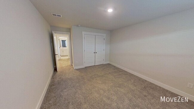 Building Photo - 132 Bromes Wy