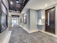 Building Photo - 2600 W 7th St