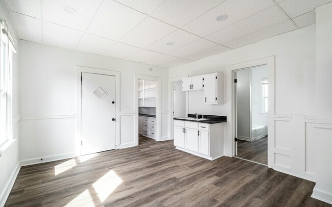 Building Photo - 2955 N 17th St