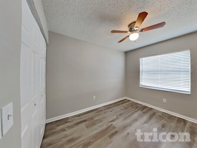 Building Photo - 4051 Forecast Dr