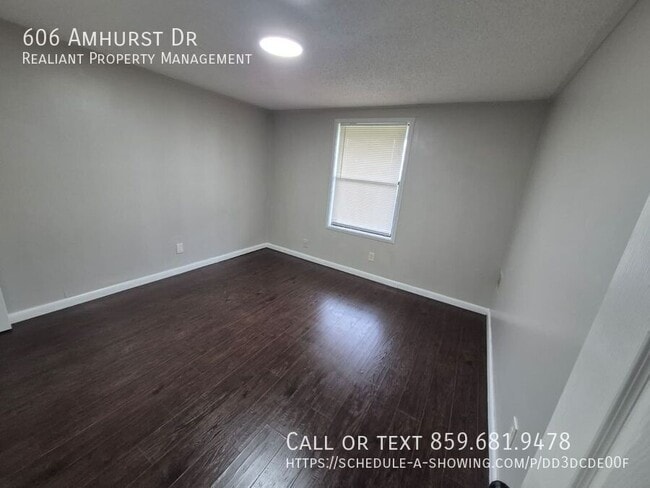 Building Photo - 606 Amhurst Dr