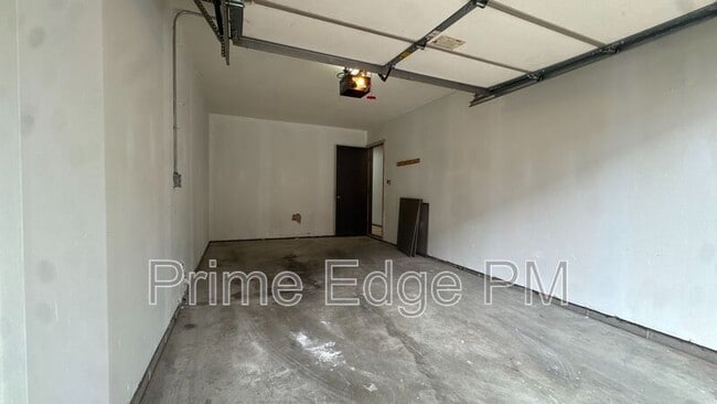 Building Photo - 1701 Ridgehaven Ct