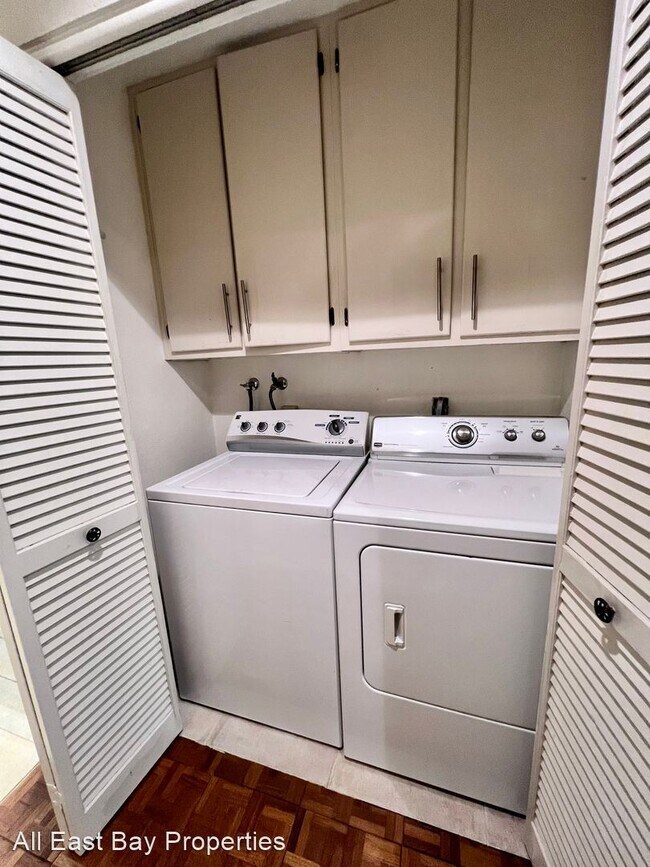 Building Photo - 2 br, 1 bath House - 14 Emery Bay Drive,