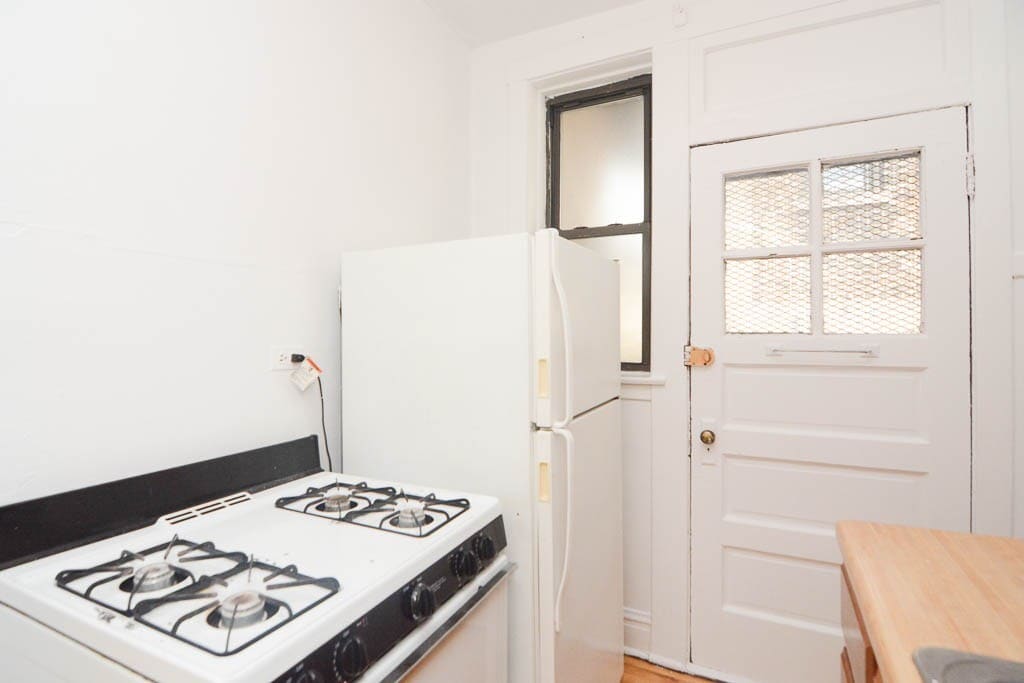 Building Photo - 3832.5 N Fremont St