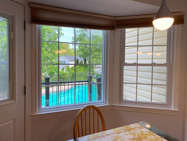 Building Photo - 213 Fort Lee Pl
