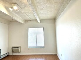 Building Photo - 10650 E Tennessee Ave