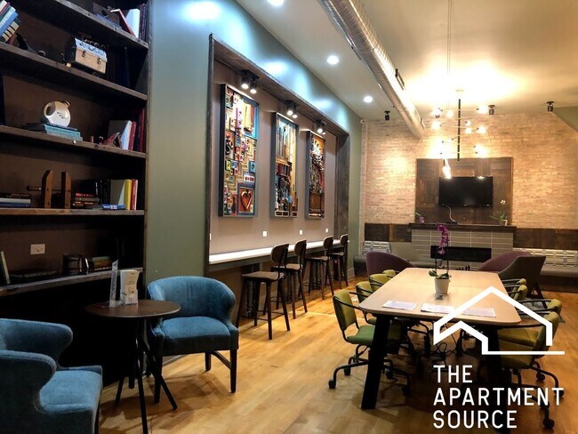 Building Photo - 1432 W 21st St