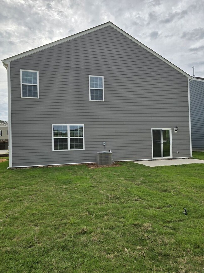 Building Photo - Elegant Home Located in Secrest Commons in...