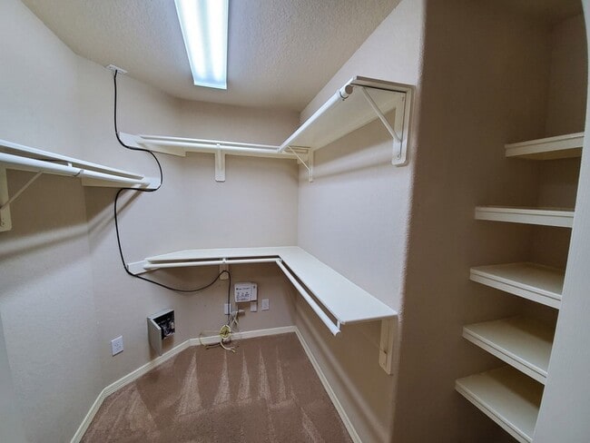 Building Photo - 1219 Pecos Pass Dr