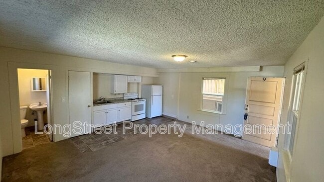 Building Photo - 205 NW Kings Blvd