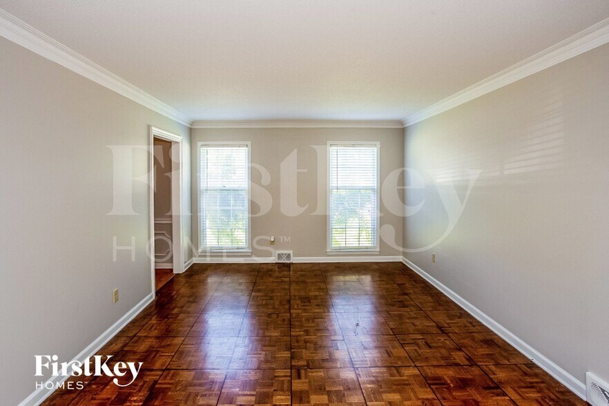 Building Photo - 6991 Dashwood Dr