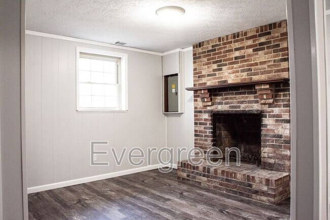Building Photo - 110 Leatherbark Rd