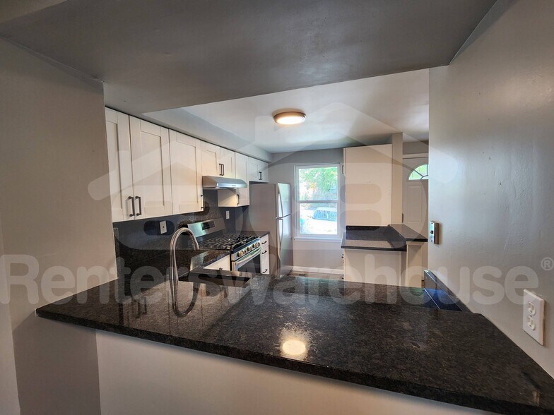 Building Photo - 846 Regal Path Ln