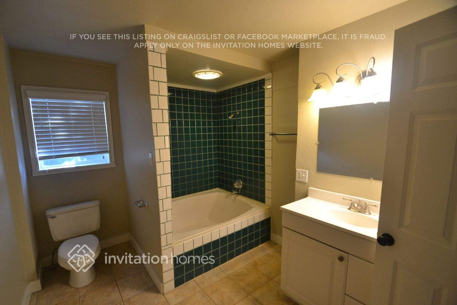 Building Photo - 1307 N Proctor St