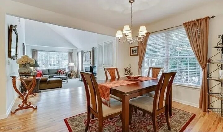 Building Photo - 8 Harrow Ln