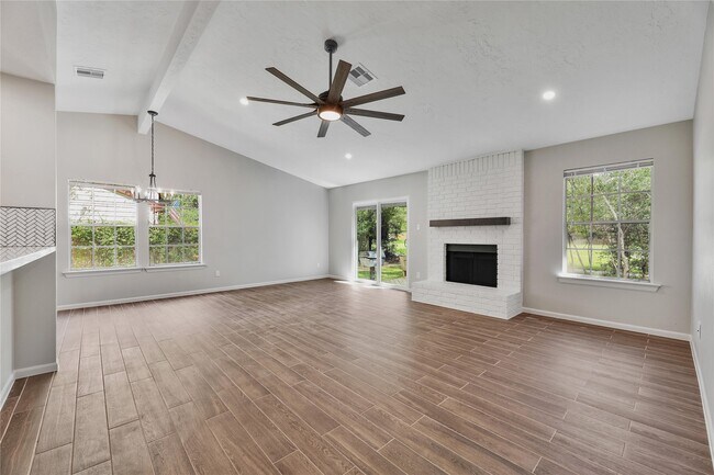 Building Photo - 7 E Brookberry Ct