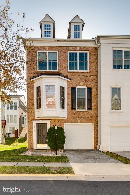 Primary Photo - 2415 Terra Cotta Cir