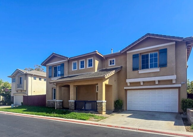 Primary Photo - Save on Rent - Half Off Rent if move By No...