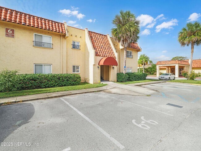 Building Photo - 6654 Bell Tower Ct