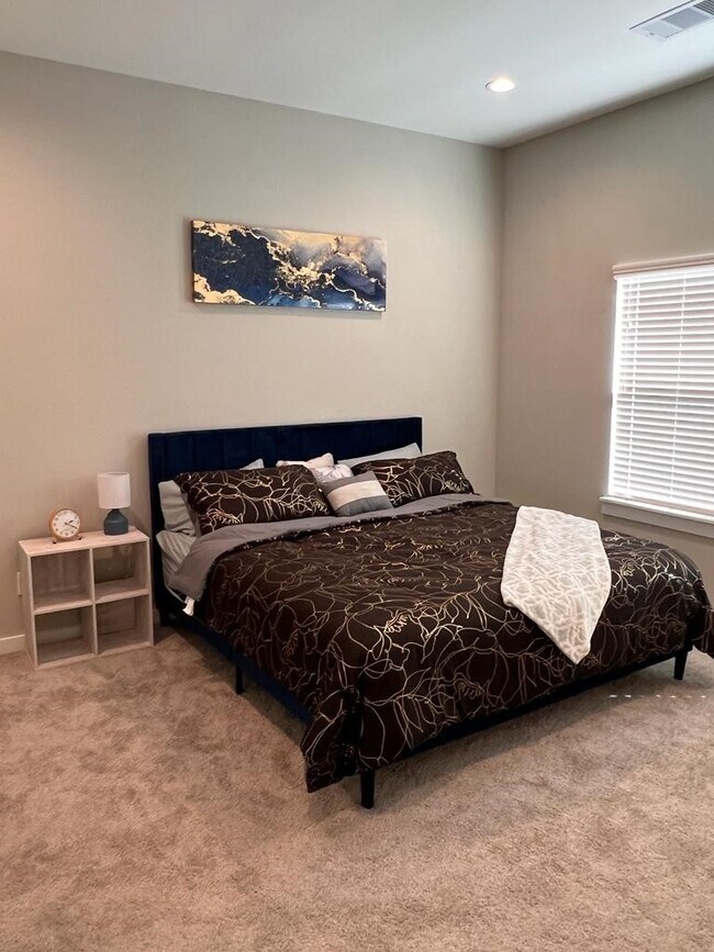 Building Photo - 414 Stonework Sage Ln