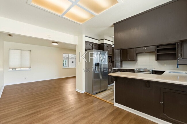 Building Photo - 2155 Portola Ave