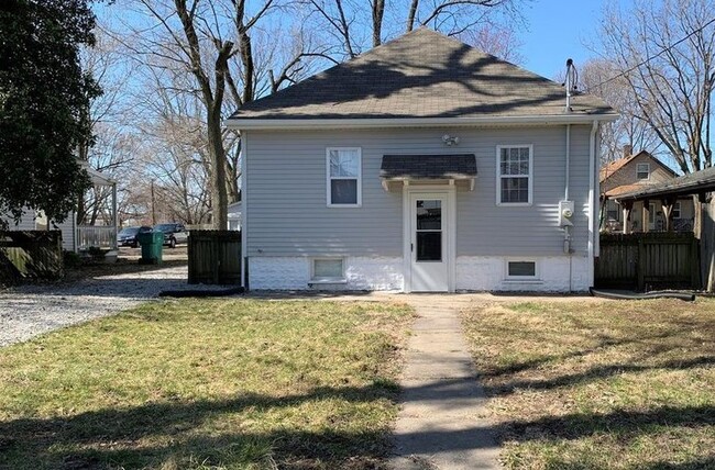 Back yard & back of the house - 1610 Maple St.