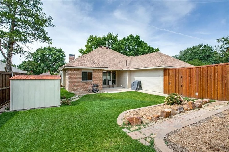 Building Photo - 1405 Ridgemoor Ln