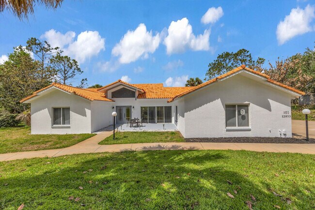Building Photo - 12853 Bellerive Dr