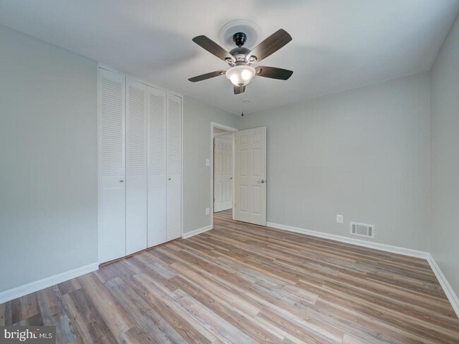 Building Photo - 8606 London Ct