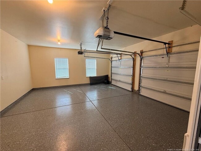 Building Photo - 16 Fort McClary Ct