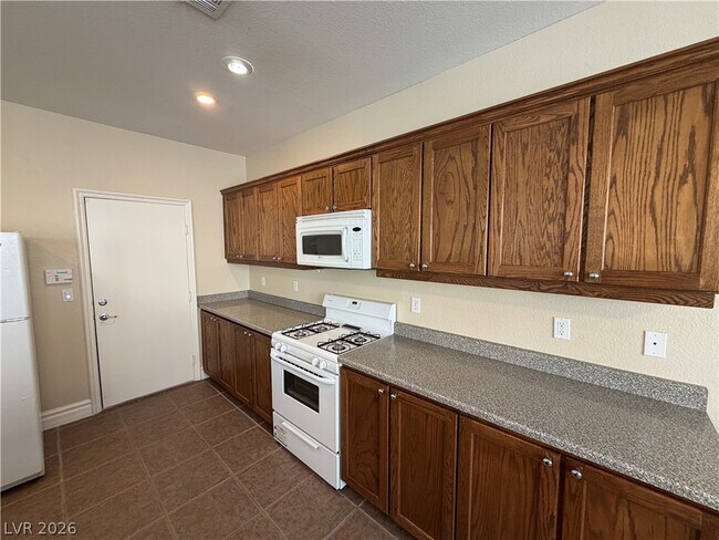 Building Photo - 6677 Keyesport Ct