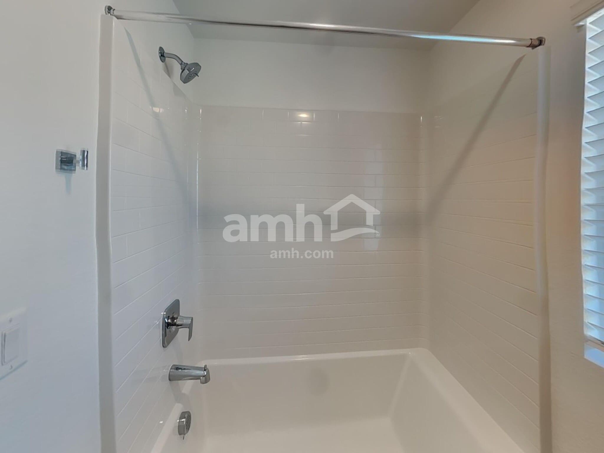 Building Photo - 8935 Dwarf Chin Ave