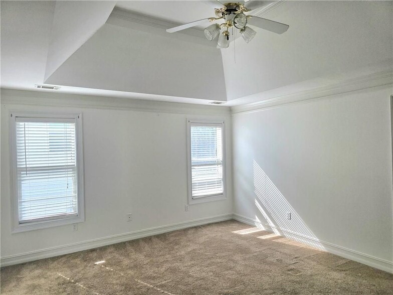 Building Photo - 3385 Wellbrook Dr