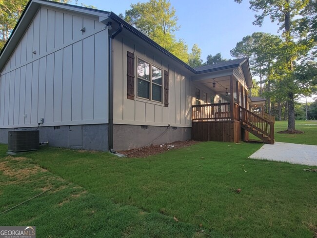 Building Photo - 402 Loblolly Ridge Rd