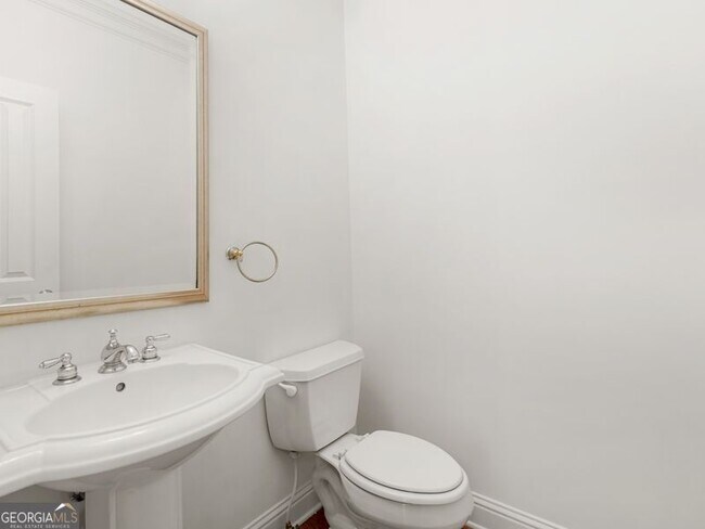 Building Photo - 5074 Healey Dr