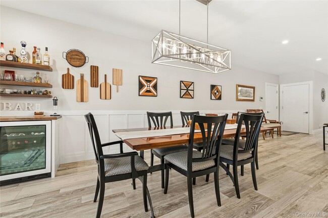 Building Photo - 55 S Phillips Ave