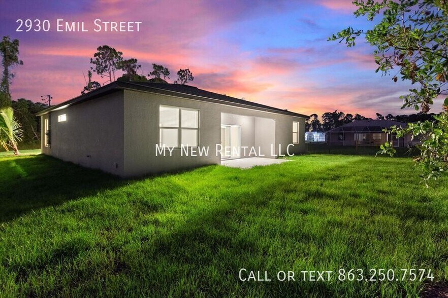 Building Photo - 2930 Emil St