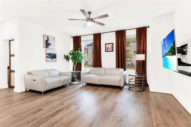 Building Photo - 7717 Reis Ln