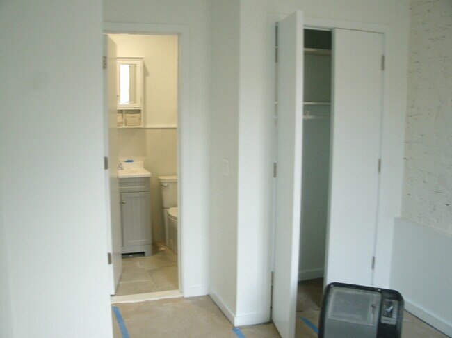 Building Photo - 832 Flatbush Ave