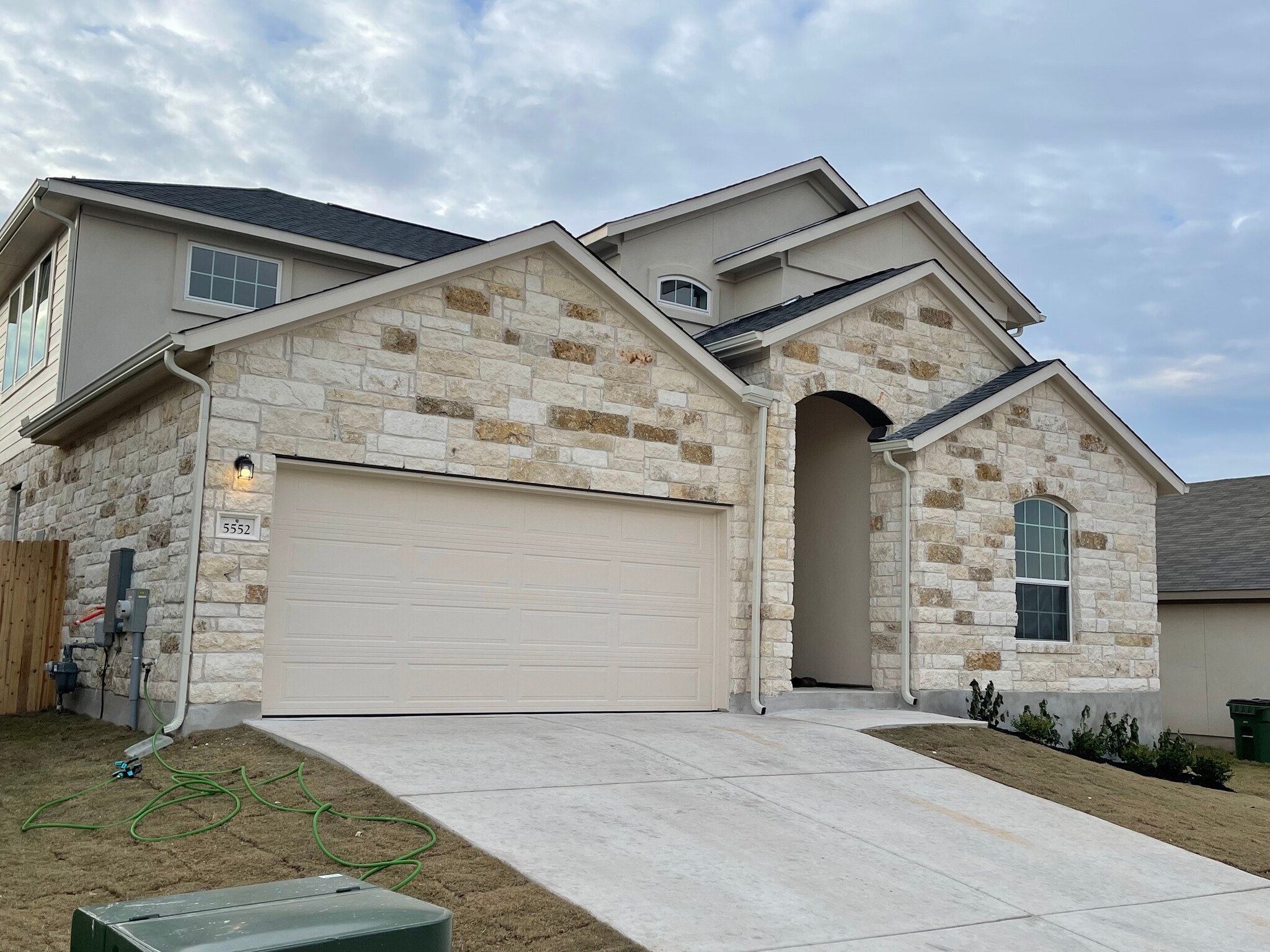 Building Photo - 5552 Bellissima Way