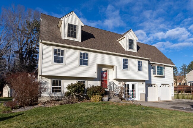 Building Photo - 4 Pheasant Ct