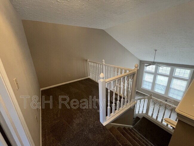 Building Photo - 1552 Brookfield Cir