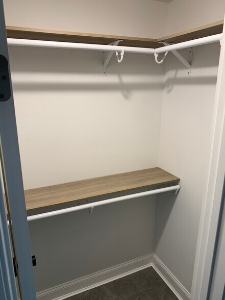 Master Closet - 2676 George St NW