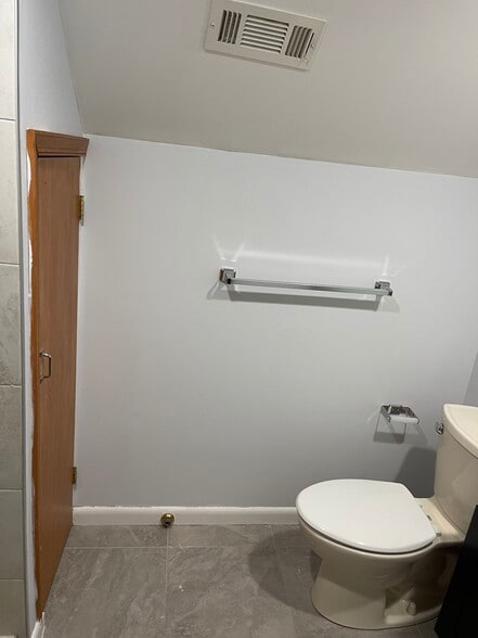 Building Photo - 5016 Reno St