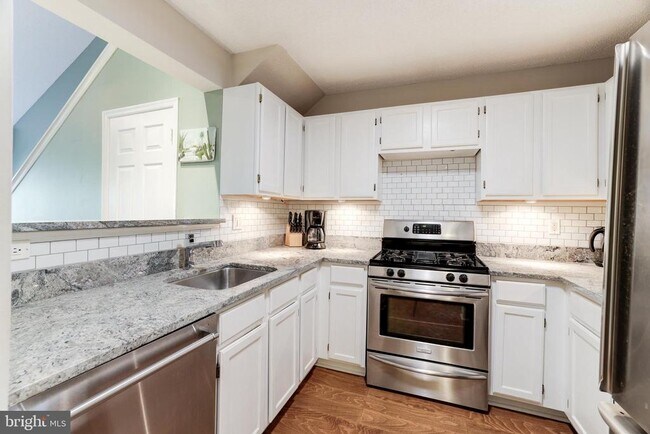 Building Photo - 12012 Taliesin Pl