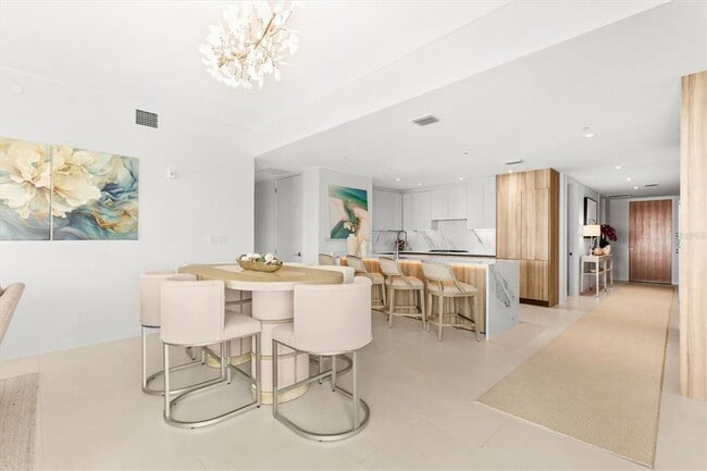 Building Photo - 1020 Sunset Point Rd