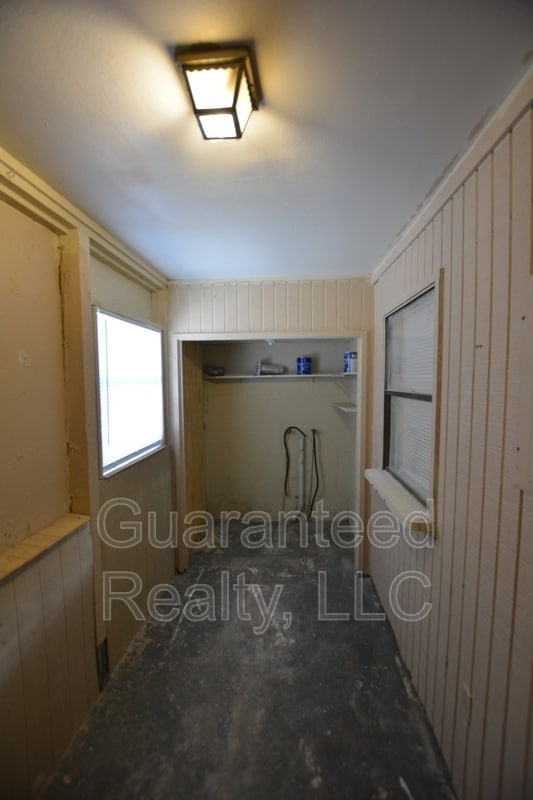 Building Photo - 810 Plum St